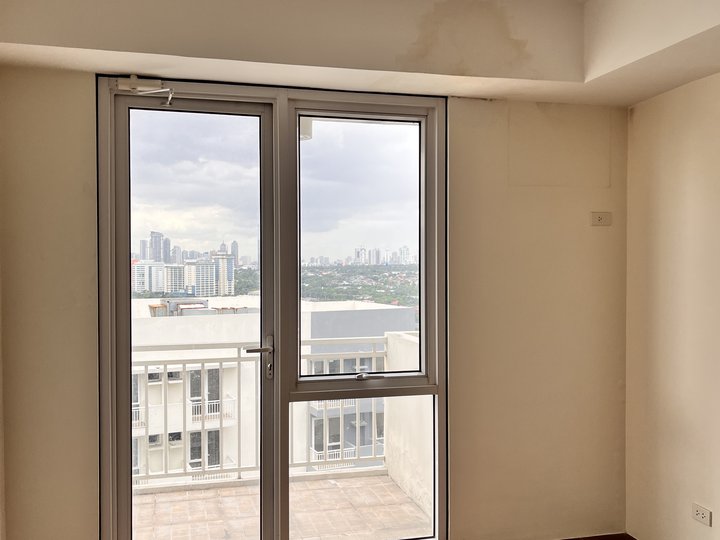 RFO 56.00 sqm 2-bedroom Condo Rent-to-own in Pasig Metro Manila