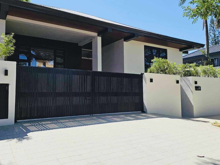 AAV MODERN BUNGALOW FOR SALE!