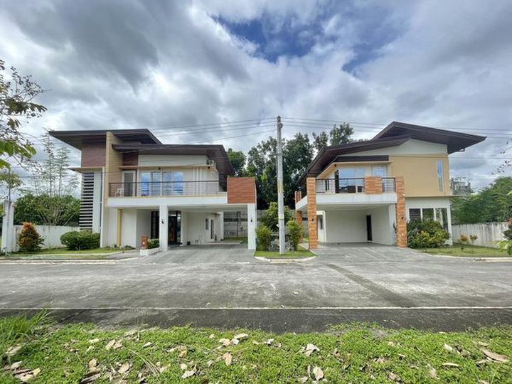 FOR SALE TWO SINGLE DETACHED HOUSES IN ANGELES CITY PAMPANGA NEAR ROCKWELL