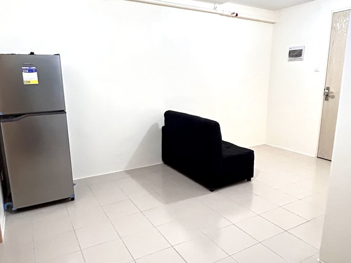30.60 sqm 2-bedroom Condo For Rent in Pasig Metro Manila (Urban Deca)
