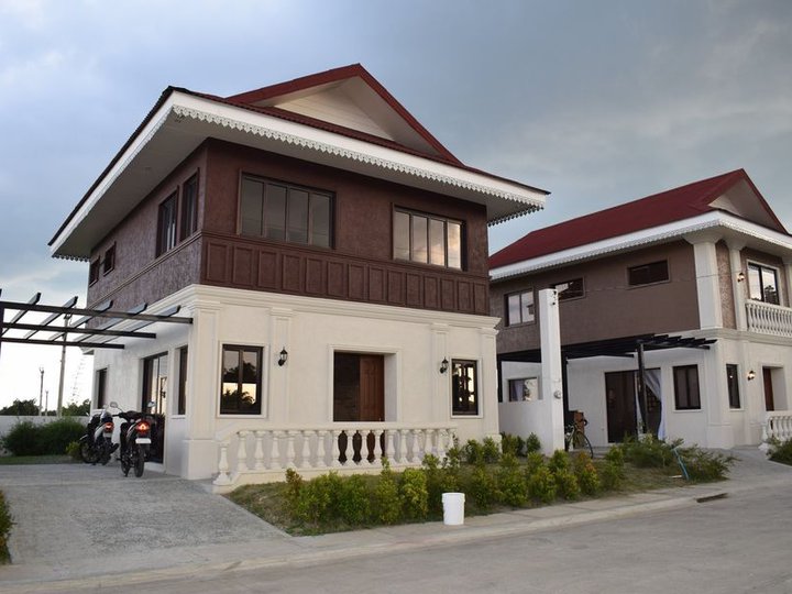 FOR SALE!!! LUXURIOUS HOUSE AND LOT IN LIPA BATANGAS