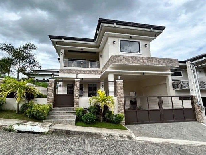 5-bedroom Single Attached House For Sale in Havila Taytay Rizal