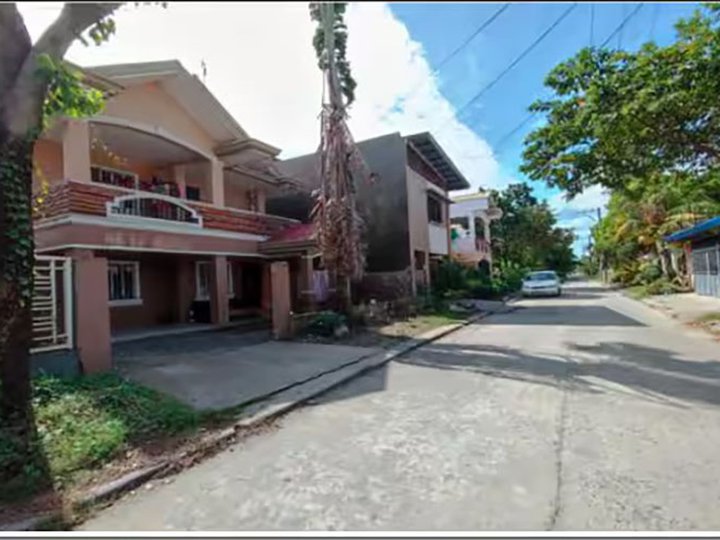 Foreclosed House at Villa Lourdes in San Isidro Bacolor, Pampanga (near San Fernando)