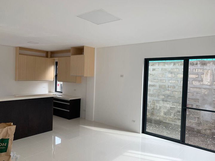 RFO 4 bedroom Single Detached House For Sale in BF Homes, Pque.