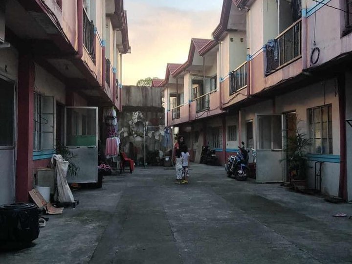 FOR SALE TWO STOREY APARTMENT IN ANGELES CITY NEAR PAMPANG MARKET