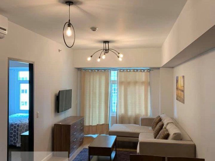 1BR Unit The Meranti at Two Serendra l For Lease