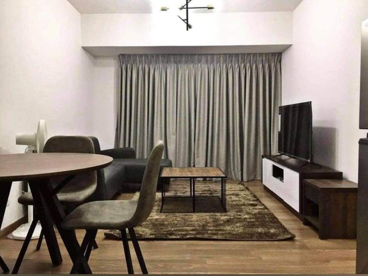 2BR for RENT at The Rise Makati