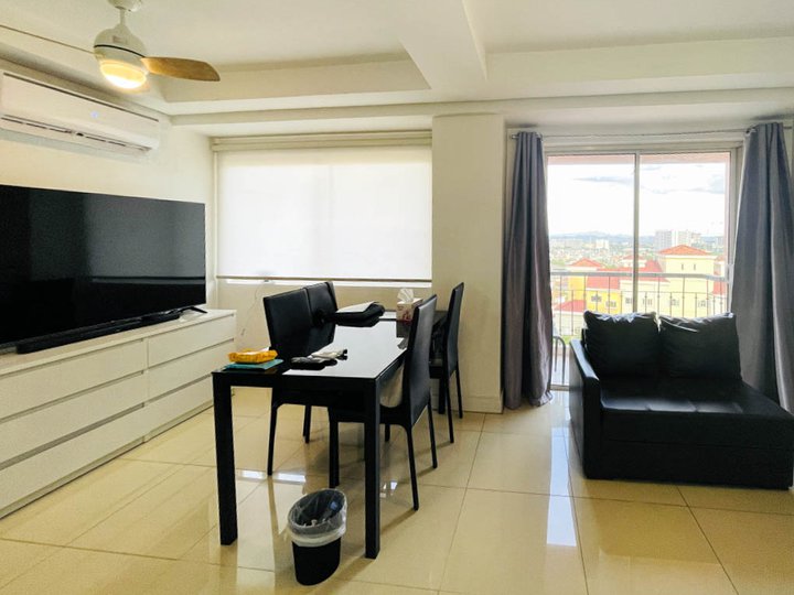 89.60 sqm 2-bedroom Condo For Sale in Taguig Metro Manila