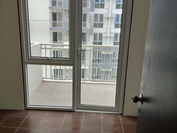 Rent to Own Ready to Move-in 1-BR 31 sqm with balcony 15K Monthly