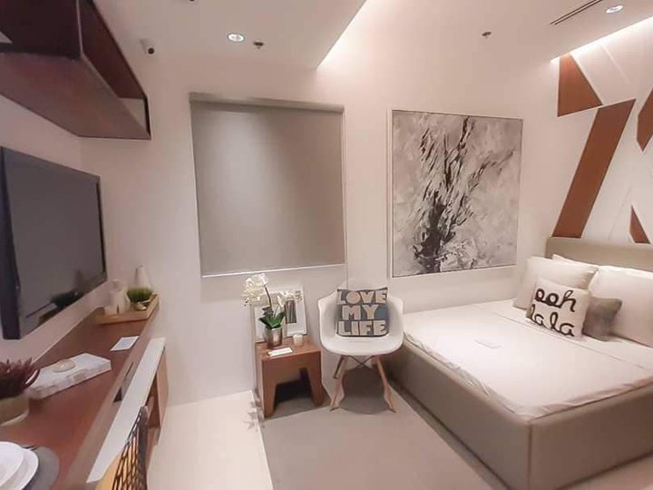 AFFORDABLE CONDO IN MANDALUYONG CITY