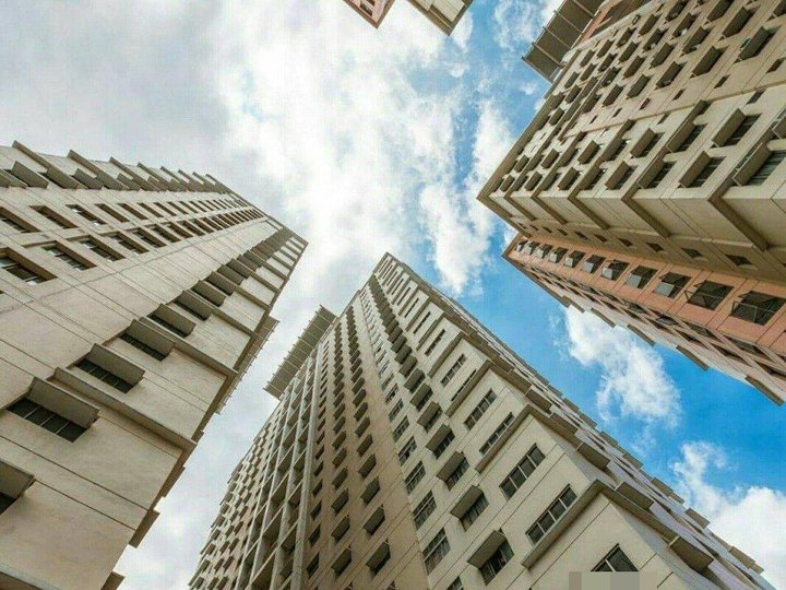 Ready For Occupancy Discounted 30.00 sqm 2-bedroom Residential Condo Rent-to-own in San Juan