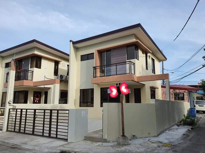 CORNER LOT WITH SINGLE ATTACHED UNIT IN PILAR VILL LPC