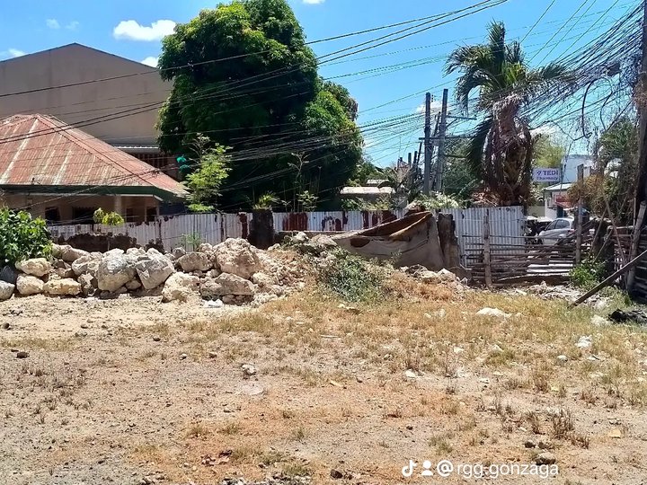 494 sqm Commercial Lot For Sale