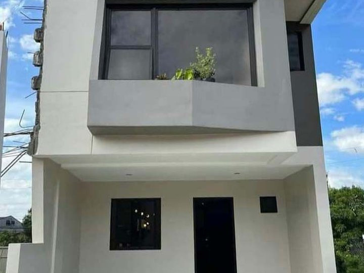 3-bedroom Townhouse For Sale in Antipolo Rizal