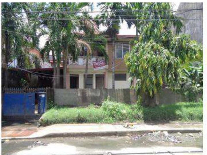 PARKWAY VILLAGE Samson Quezon City House & Lot for Sale FORECLOSED