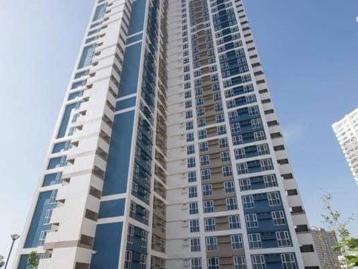 Studio Unit for Sale in Axis Residences Mandaluyong City