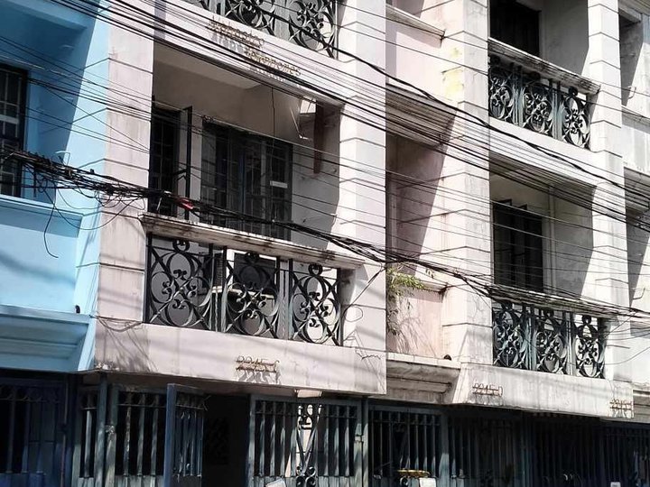 Pre-Owned 4-bedroom Townhouse For Sale in Manila