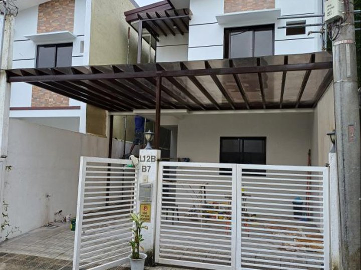 PRE-OWNED TWO-STOREY SINGLE ATTACHED HOUSE AND LOT FOR SALE