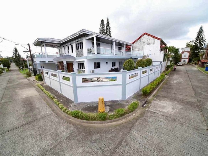 5-Bedroom House and Lot For Sale in Tagaytay