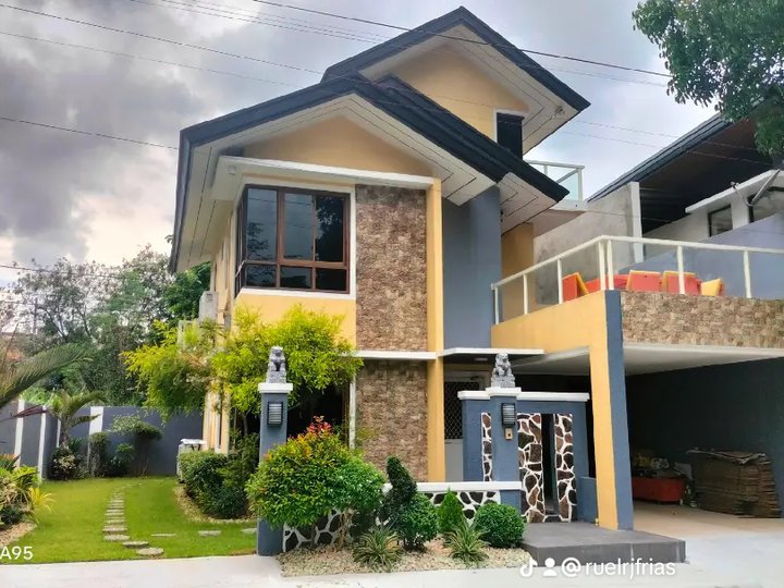 Pre Owned House and lot located in Upper Antipolo Exclusibe Subd.