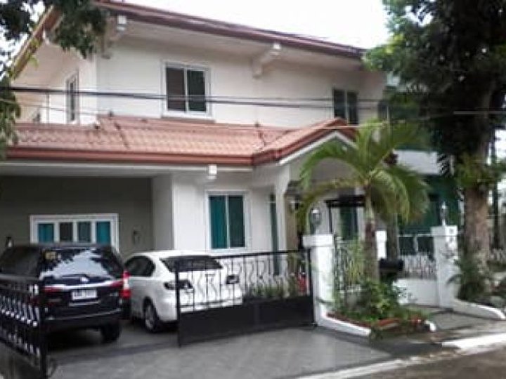 3-bedroom Single Detached House For Sale in Alabang Muntinlupa