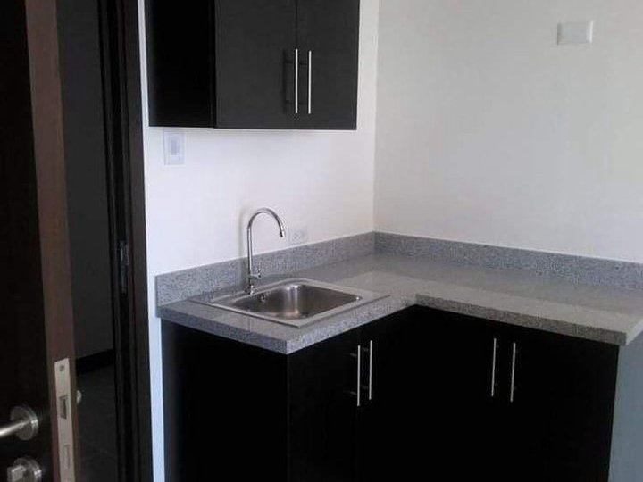 Ready For Occupancy Rent to own 2-bedroom Residential Condo For Sale in Manila Pet friendly