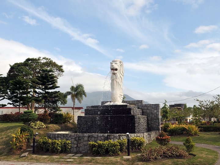 3-Bedroom Home in Gated Suntrust Sentosa Community, Calamba