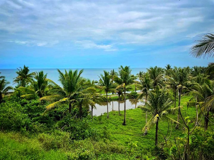 Overlooking beach property near Boaracay