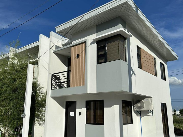 3-Bedroom Single Attached House & Lot for Sale in Mabalacat near Clark
