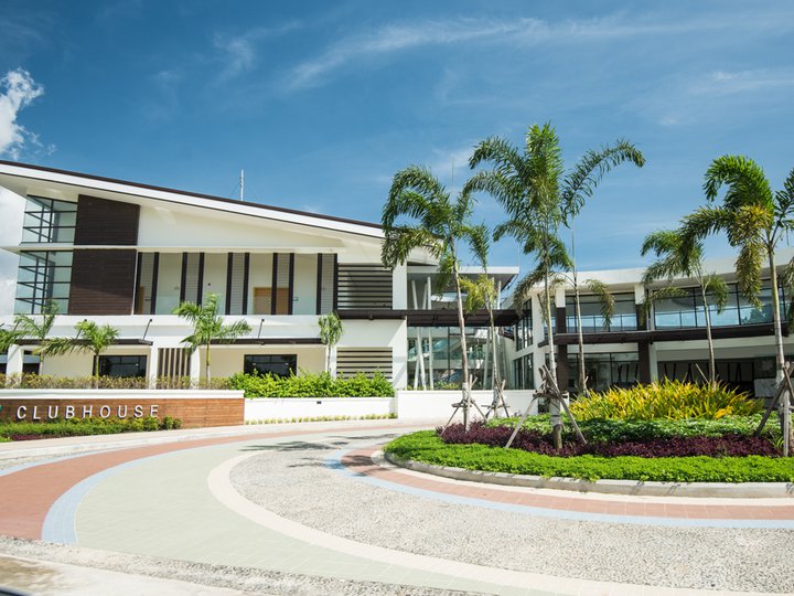 475 SQM Exclusive Corner Lot in Alabang West for Sale!