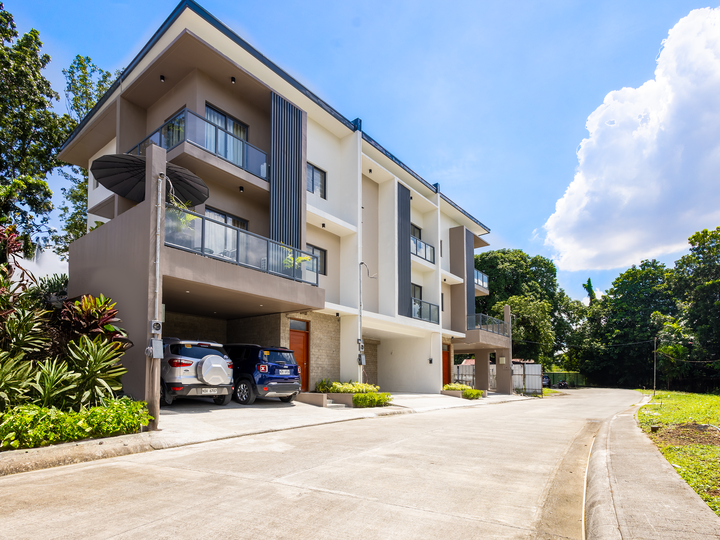 Ready For Occupancy 4-bedroom Townhouse For Sale in Alcove Quezon City