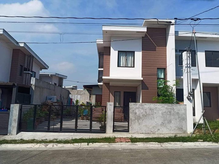 Pre-Owned 3-bedroom Townhouse For Sale in Quezon City