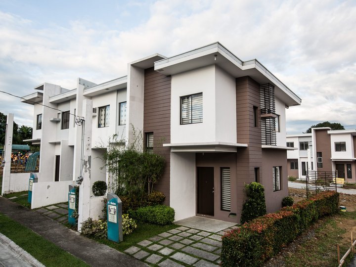FOR SALE  AMAIA SERIES NOVALICHES TOWNHOUSE