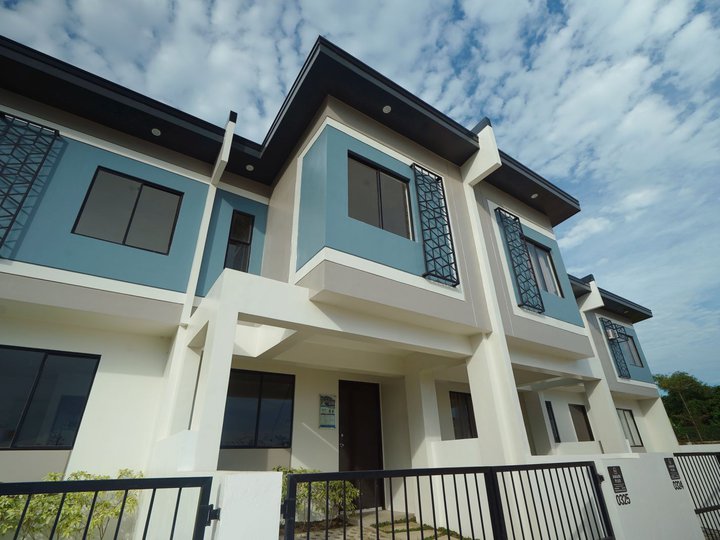 Ready For Occupancy 2-bedroom Townhouse For Sale in Lipa Batangas Phirst Park