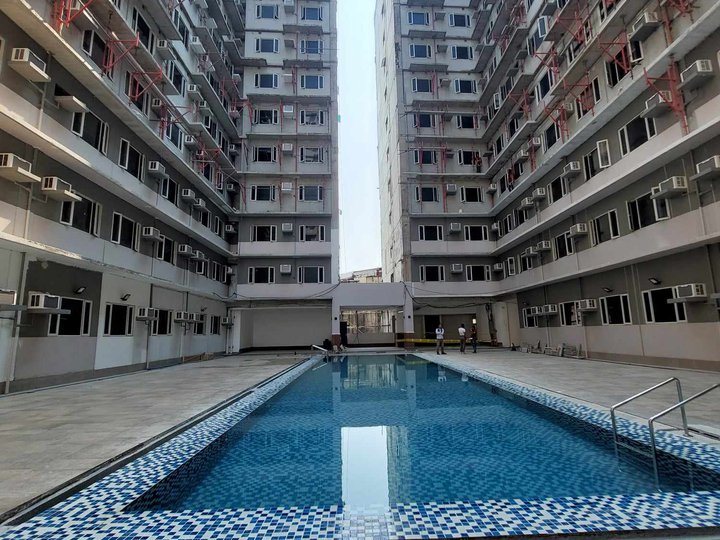 1-bedroom unit For Sale in COSMO SUITES, Pasay Metro Manila