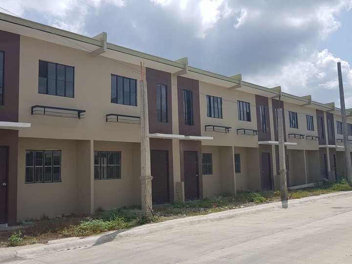 ffordable House and Lot in Pandi, Bulacan- (Angelique Townhouse) EU