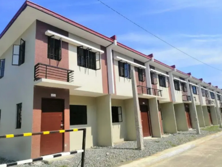 AFFORDABLE OFW 3BEDROOM TOWNHOUSE IN LUMINA HOMES, VALENCIA BUKIDNON