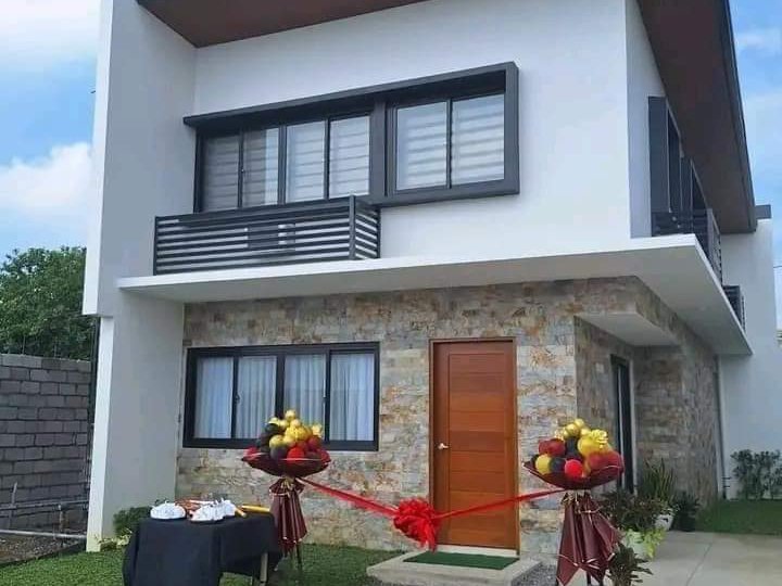 Preselling 3-bedroom Townhouse For Sale in Binan Laguna