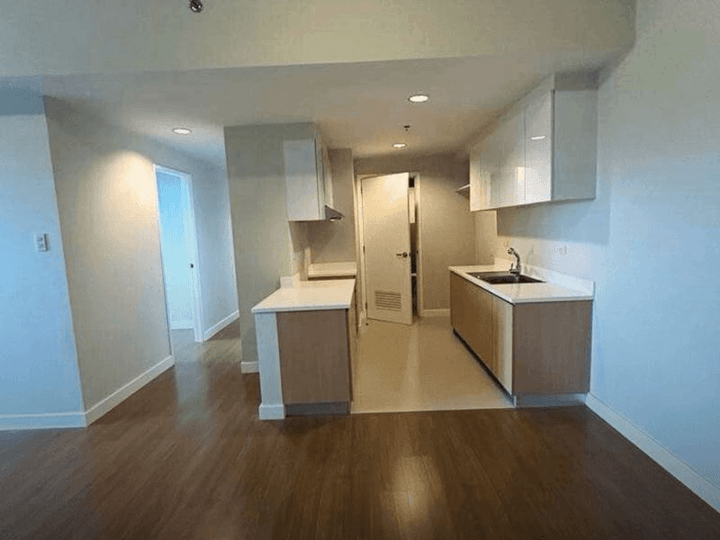 3-Bedroom Top-Floor Unit with Balcony in Arton North Tower, Quezon City