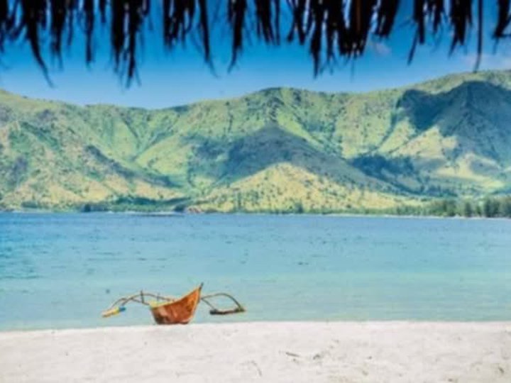 Pre-Owned 5,600 sqm Beachfront cove Property For Sale in San Antonio Zambales