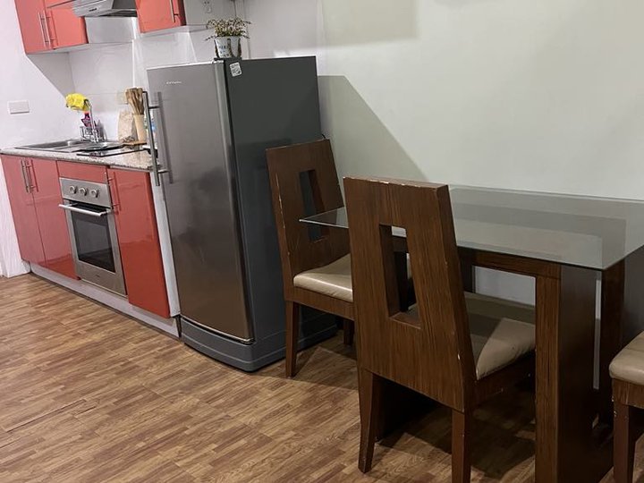 1br 30 sqm,300K DP fully furnished ready for occupancy,clean title cash or bank loan