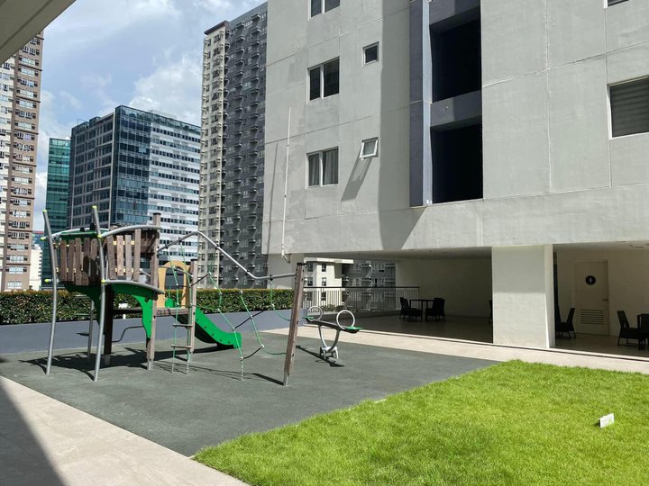 BID: 70 sqm 3 BR Avida Turf BGC Unit 115