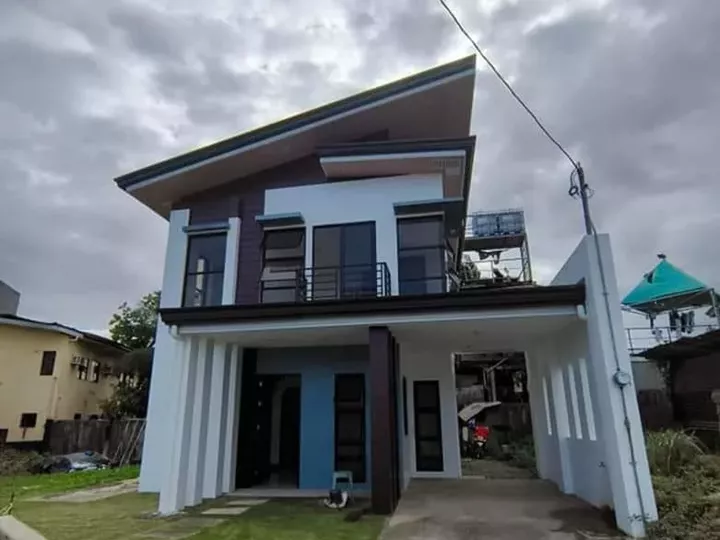 For Sale 4-bedroom 2 Storey Single Detached House in Consolacion Cebu