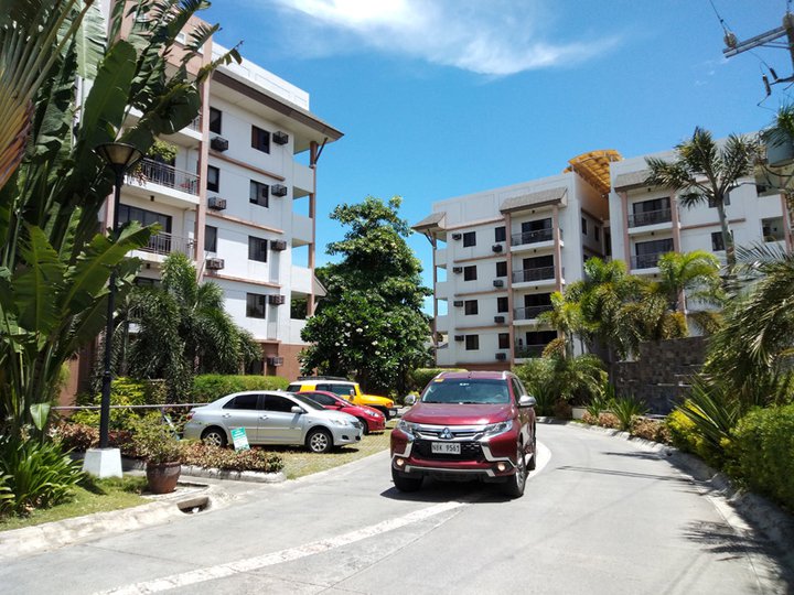 Newly Painted 2 Bedroom Condo for Sale at Siena Park Residences