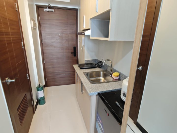 Fully furnished For rent condominium in pasay taft ave mall of asia quantum residence