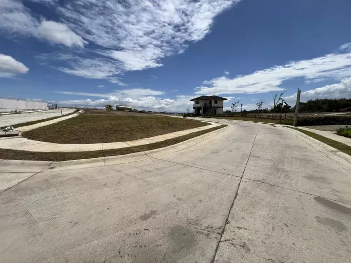 Discounted 188 sqm Residential Lot For Sale in Nuvali Calamba Laguna