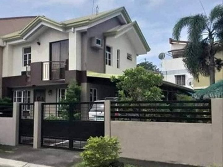 Corner lot House for Sale in Melrose Park Molino Road Bacoor Cavite