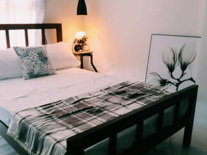 Fully Furnished 1BR Condo with Parking near Cebu Business Center