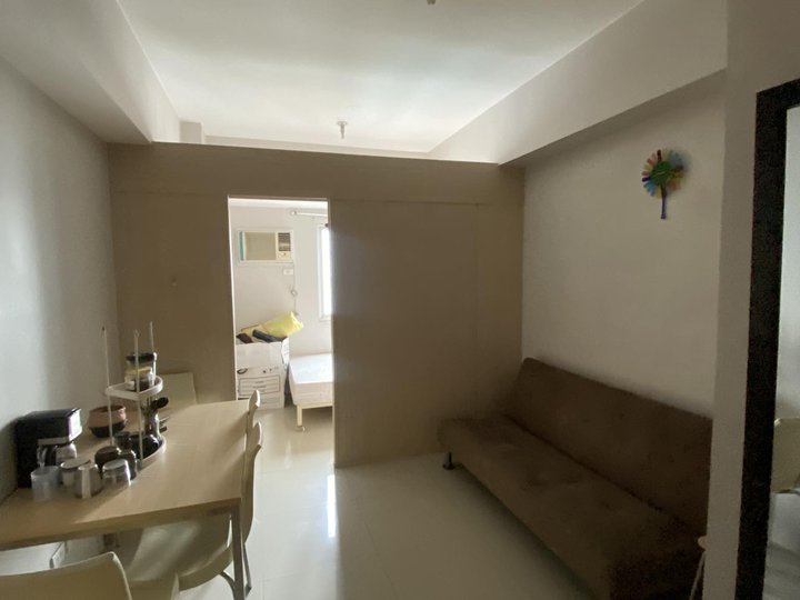 Bank Foreclosed 28.50sqm 1BR Condo For Sale in Sea Residences Pasay