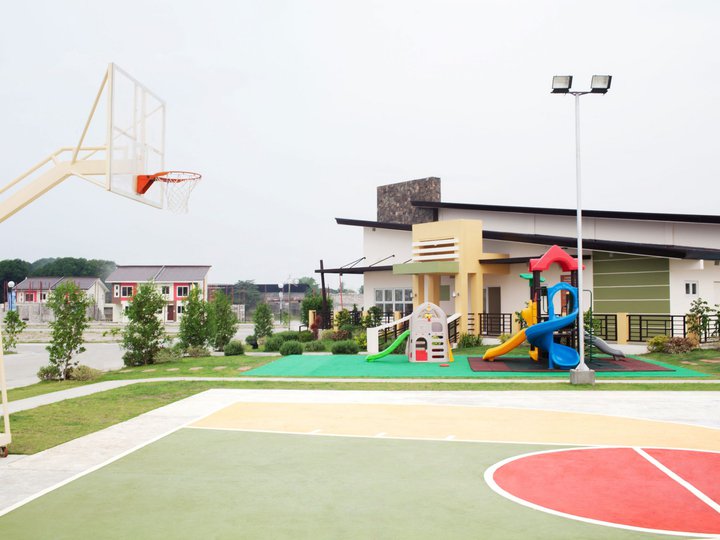 SALE: 4 BR Scarlet w/ dirty kitchen, fence and gate at Mansfield Residences, Angeles City